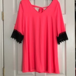 Beautiful Flowy Dress with Lace!